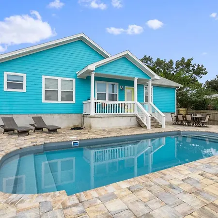 Blu Star Oasis Beach Pool Pickleball